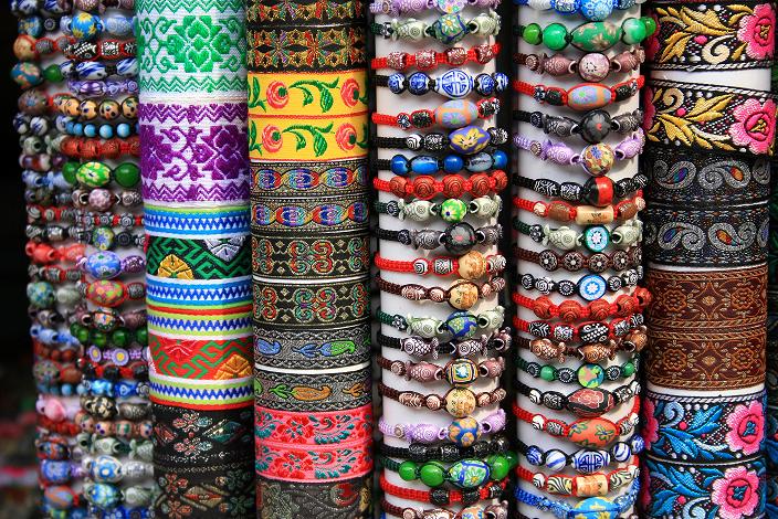 Navigating the Etsy Marketplace